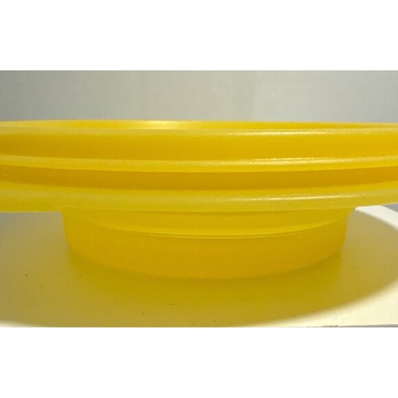 Tupperware Yellow Collapsible Bowl 700ml Capacity BPA-Free Plastic Made In USA - Picture 5 of 10